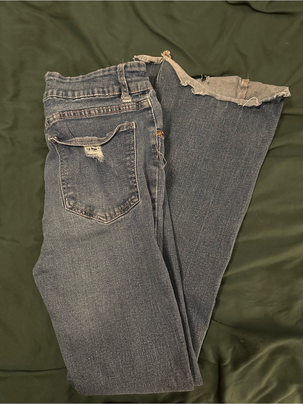 Women’s Dark Blue Raw Hem Jeans
